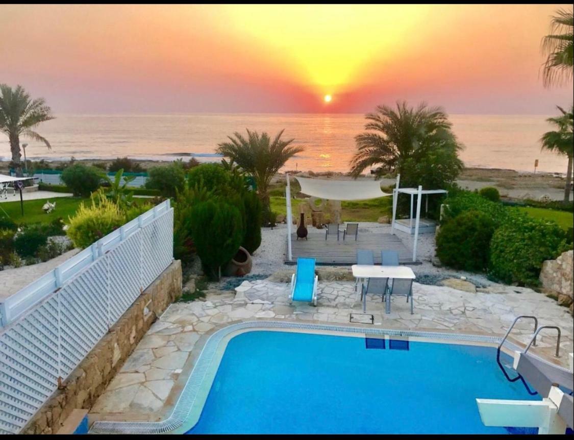 34 Beach Villa Пафос Екстериор снимка